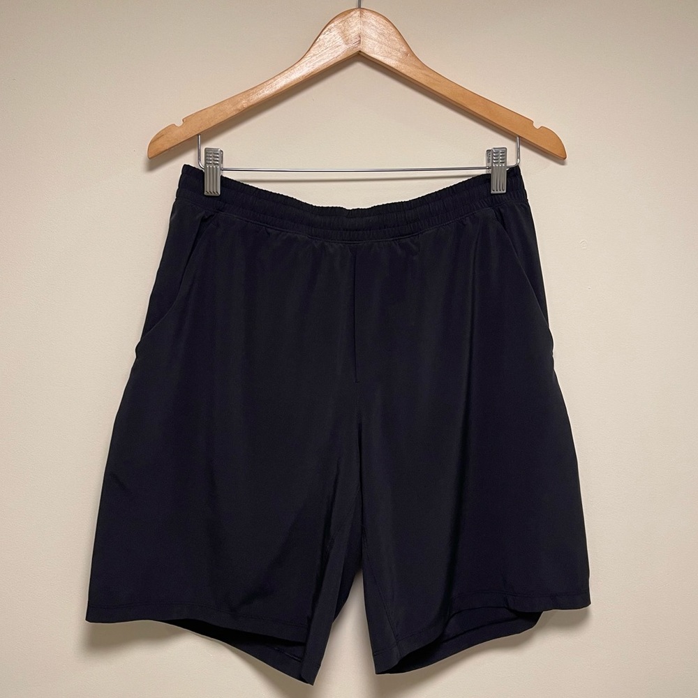 lululemon men’s large black 9” lined pacebreaker shorts
